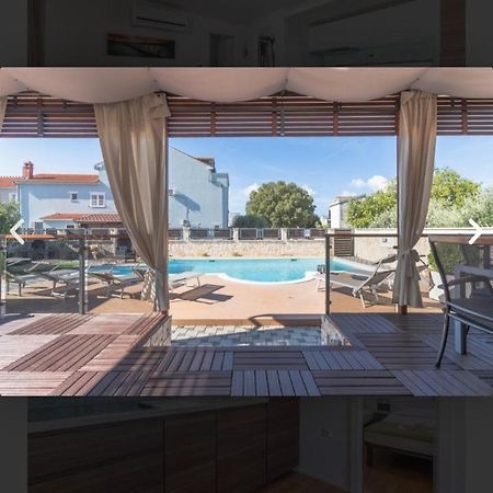 Tomica Apartments With Pool Биоград-на-Мору Экстерьер фото